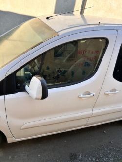 peugeot PARTNER II 2011 дверь передняя левая водители