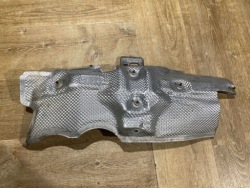 защита трубы выхлопная K8D25K261BE RR Evoque L551