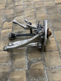 поворотный кулак, цапфа рычаг подвески Рычаги управления задний правый A6 C8 оригинал полуось