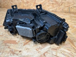 Audi Q7 4M0 левая фара 4M0941085D