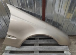 крыло правое переднее MERCEDES e- класс W211 2002 - 2009 r Цвет 693