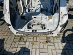 opel Meriva B ремень задний кузов Z474