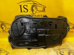 панель дверь левая зад LR Range Rover Evoque II L551