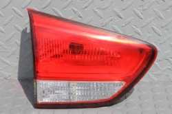 kia CARENS IV фонарь в крышке багажника левый 92403A4010