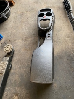 seat ALTEA тунель середина 5P0864251B