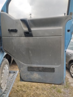 карта дверная правый vw transporter t4