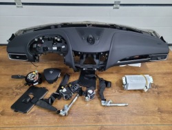 MASERATI LEVANTE комплект подушки безопасности консоль ремни рестайлинг