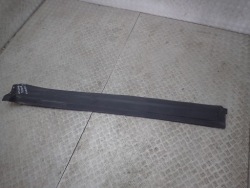 MASERATI LEVANTE молдинг порога накладка левый LH N51