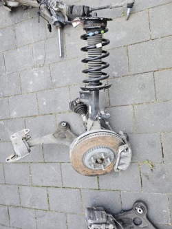 поворотный кулак, цапфа Range Rover Evoque L551 K8D2-18045-AB