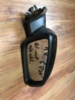 BMW X1 F48 зеркало правое 6 пин