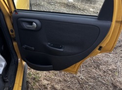 карта дверная обивка правая зад opel CORSA C 00-06