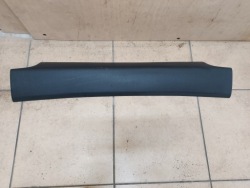 Audi R8 накладка зад кожа 4S8868802