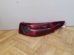 mazda 3 BP 2018 -> фонарь правый
