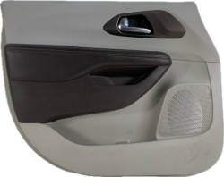 CHRYSLER PACIFICA II 16- дверные карты передний левый 6SZ383D2AD