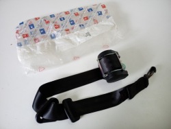 оригинал ремень безопасности зад 3 peugeot 807 CITROEN C8