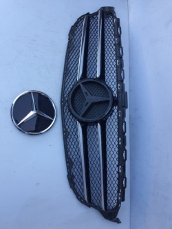 MERCEDES C W205 решетка радиатора A2058800183