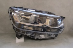 фара TOYOTA PROACE CITY галогеновая RH 19- 9835780580