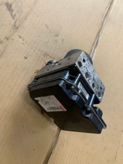 насос ABS CITROEN C5 X7 2.0 9666226380