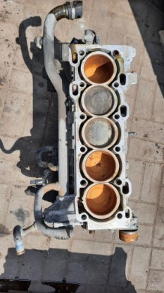 блок Двигателя вал B5244S volvo S60 V70 II 2.4b