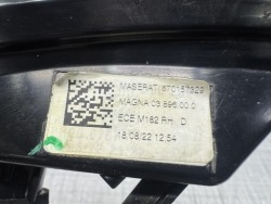 фонарь правый MASERATI GRECALE 670157329