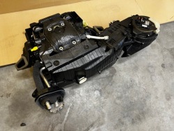 радиатор отопителя испаритель отопитель салона BMW 5 G30 G31 M5 F90