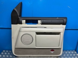 NAVIGATOR II 03 дверные карты правый передний
