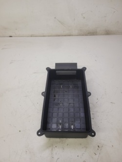бардачок полка консоль Audi A4 B9 8W0864981