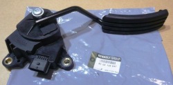 потенциометр педаль газа renault SCENIC 8200159647