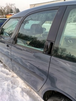 задняя левая дверь SKODA ROOMSTER 2009 год 9153