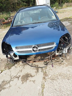 Vectra C 2001-05 решетка радиатора хром хорошее состояние целый
