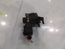 A4 B6 1,9TDI клапан давления 1J0906283C