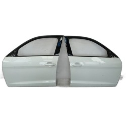 дверь передняя A1 2020 LS9R 82A