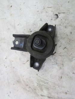 лапа подушка Двигателя Hyundai I20 II 1.4