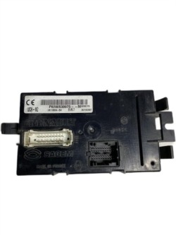 модуль управления renault TRAFIC P8200530975