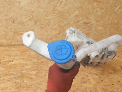 Range Rover Evoque L538 бачок омывателя насоса