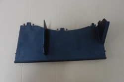 2015 CHALLENGER бардачок полка пластик крепление