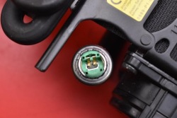 ремень безопасности натяжитель TK-AH3-EH980 mazda IV ND 18-24