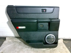 Hummer H2 2006R. обивка дверные карты задняя зад левый