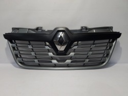 решетка радиатора бампера renault MASTER III РЕСТАЙЛИНГ 14-19 оригинал 623102803R