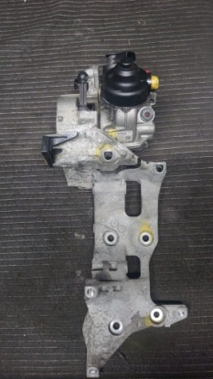 лапа генератора Насосы A4 A6 C7 2.0 190 кони 16R