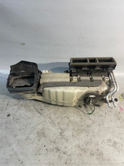 volvo S60 2.4 b 04R радиатор отопителя отопитель салона P08693266