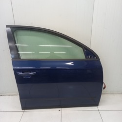 дверь правая передняя volkswagen PASSAT B6
