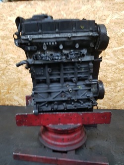 Двигатель Дизель- без навесного mitsubishi GRANDIS 2.0 d 2007