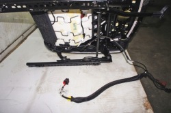 UB177 SKODA SCALA кресло передний левый европа