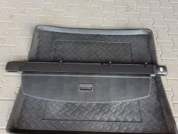 ролета багажника vw TOUAREG II 2 7P