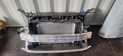 передняя панель радиатора (телевизор) Audi Q3 83A 2.0d