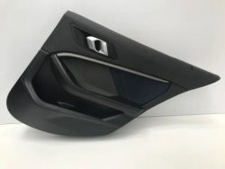 BMW 1 F40 2021 дверные карты задний правый