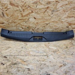 FORD 12-19R защита ремня заднего багажника