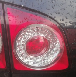 vw GOLF VI PLUS фонарь левый крышке багажника