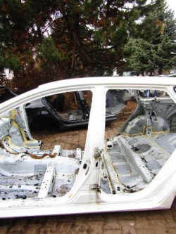 порог без навесного левая TOYOTA Auris II универсал